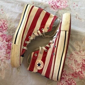 *SOLD* CONVERSE HIGH TOPS